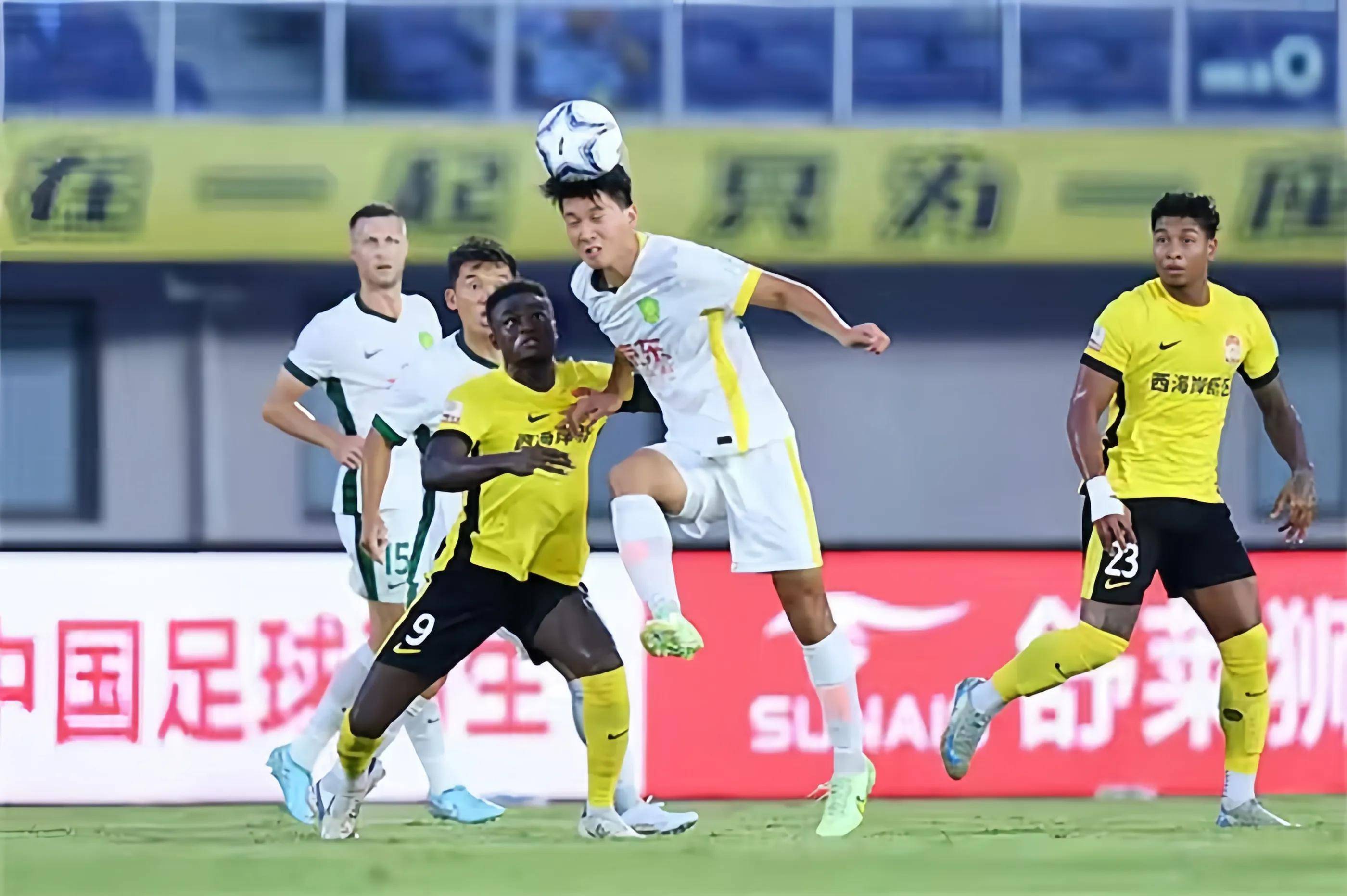 中超-蓉城2-1赛季三杀泰山王大雷染红费利佩双