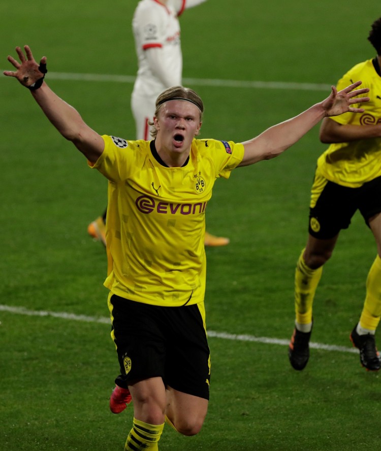 中场球员博 中场球员博