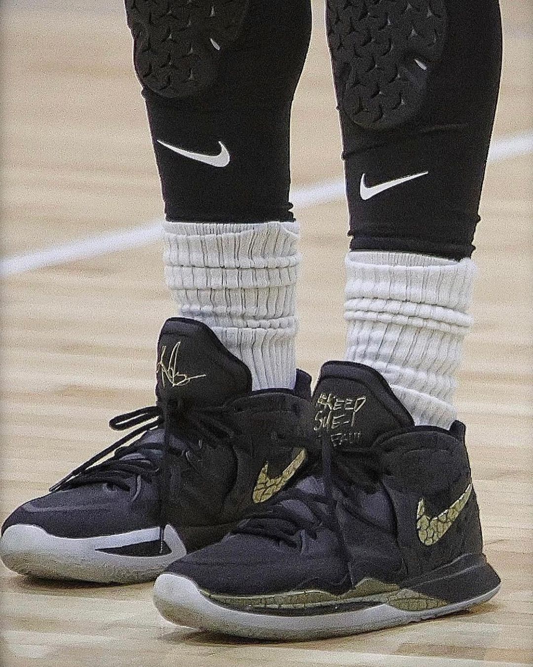 在末节被坚 在末节被坚